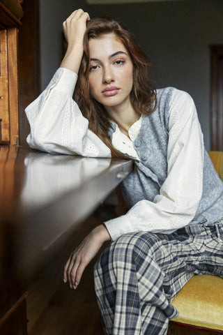 Atelier Rêve Embroidered Knitted Waistcoat Grey Irlovey - MMJs Fashion