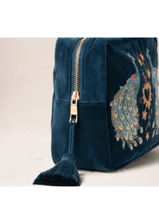 Elizabeth Scarlett Peacock Floral Wash Bag Ink Blue - MMJs Fashion