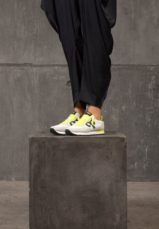 Wushu Ruyi Yellow Beige White Trainers Club 34 - MMJs Fashion