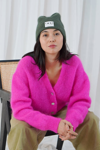 TWNS V-Neck Cardigan Neon Pink Malia