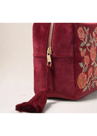 Elizabeth Scarlett Camellia Romance Wash Bag Cranberry