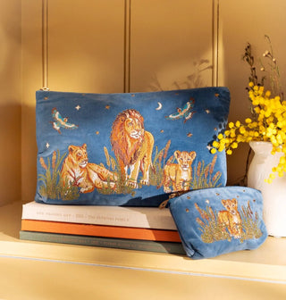 Elizabeth Scarlett Lion Pride Everyday Pouch Dusky Blue - MMJs Fashion