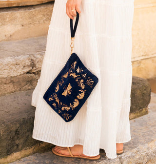 Elizabeth Scarlett Provençal Bee Everyday Pouch Navy - MMJs Fashion