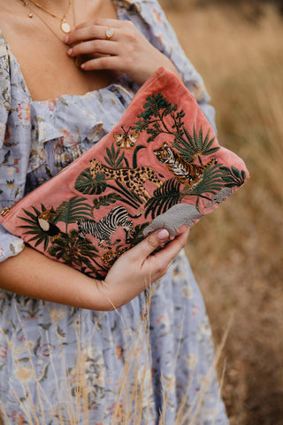 Elizabeth Scarlett World Wildlife Everyday Pouch Coral Pink - MMJs Fashion