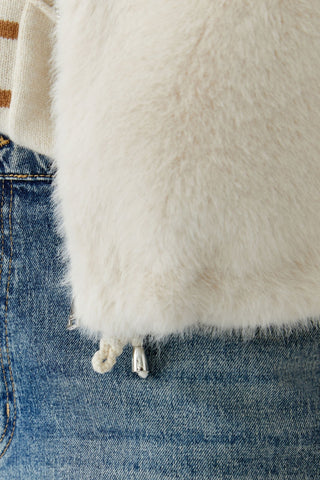 Oui Faux Fur Zip Up Gilet Beige - MMJs Fashion