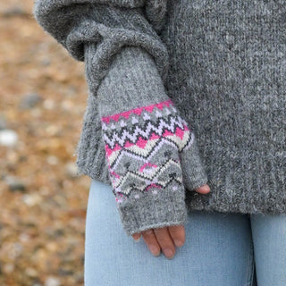 POM Fair Isle Pattern Wrist Warmers - MMJs Fashion